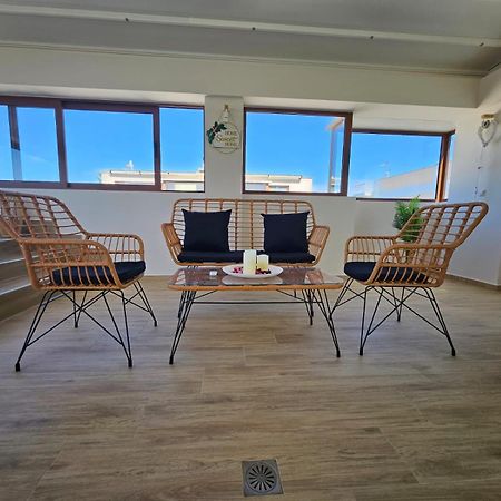 Agora Luxury Villa I 루트라키 외부 사진